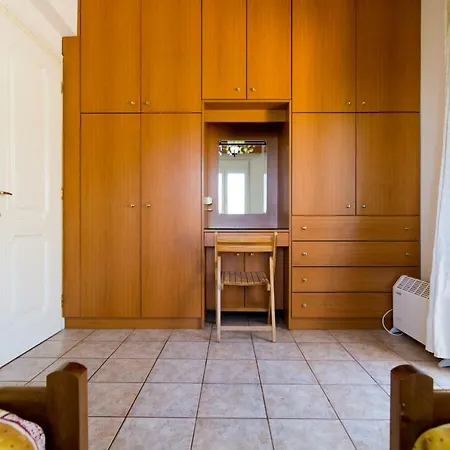 Aris Palace
