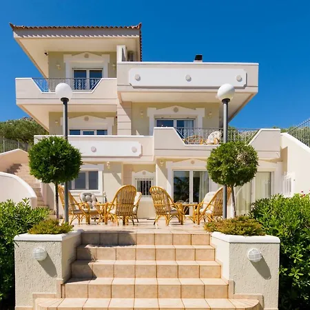 Villa Aris Palace *
